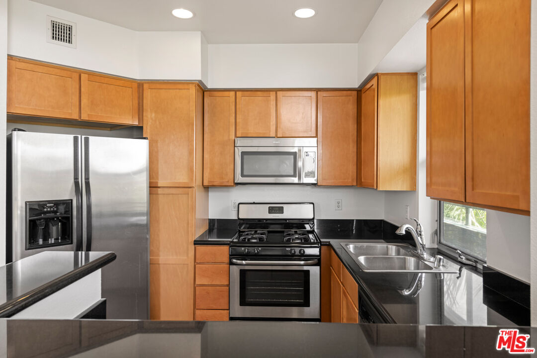 6400 Crescent Park Unit: 402