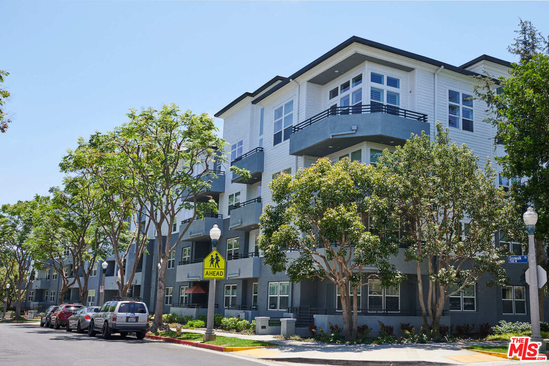 7100 Playa Vista Dr Unit: 405