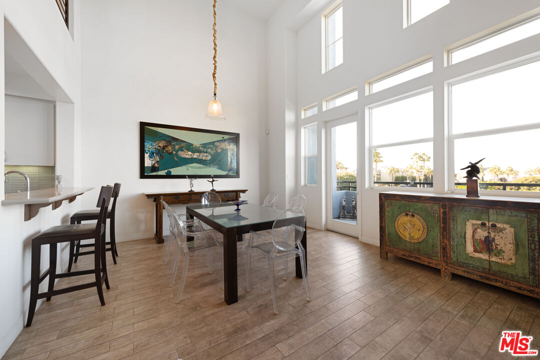 7100 Playa Vista Dr Unit: 405