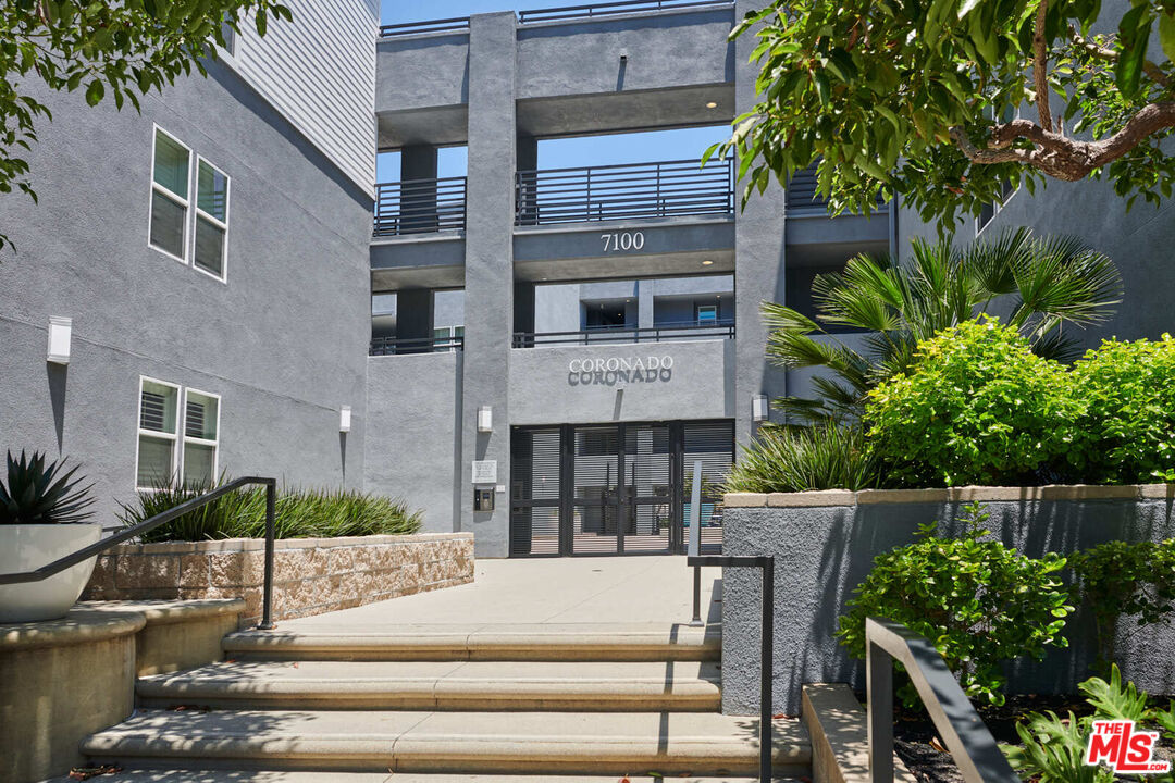 7100 Playa Vista Dr Unit: 405