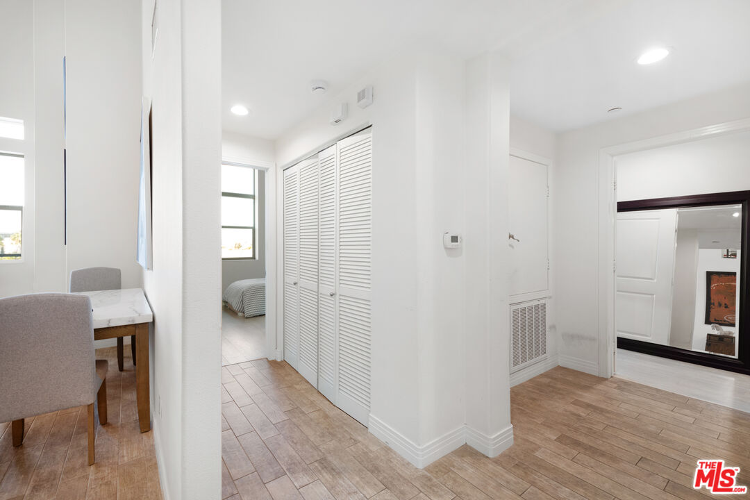 7100 Playa Vista Dr Unit: 405
