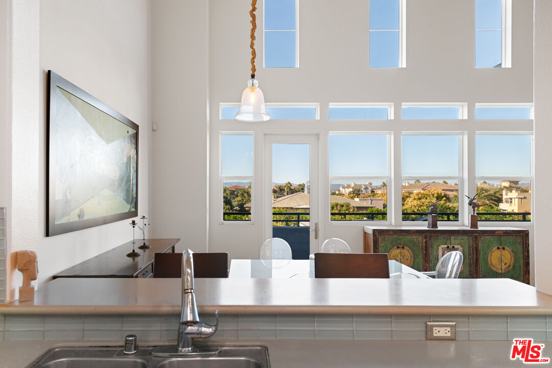 7100 Playa Vista Dr Unit: 405