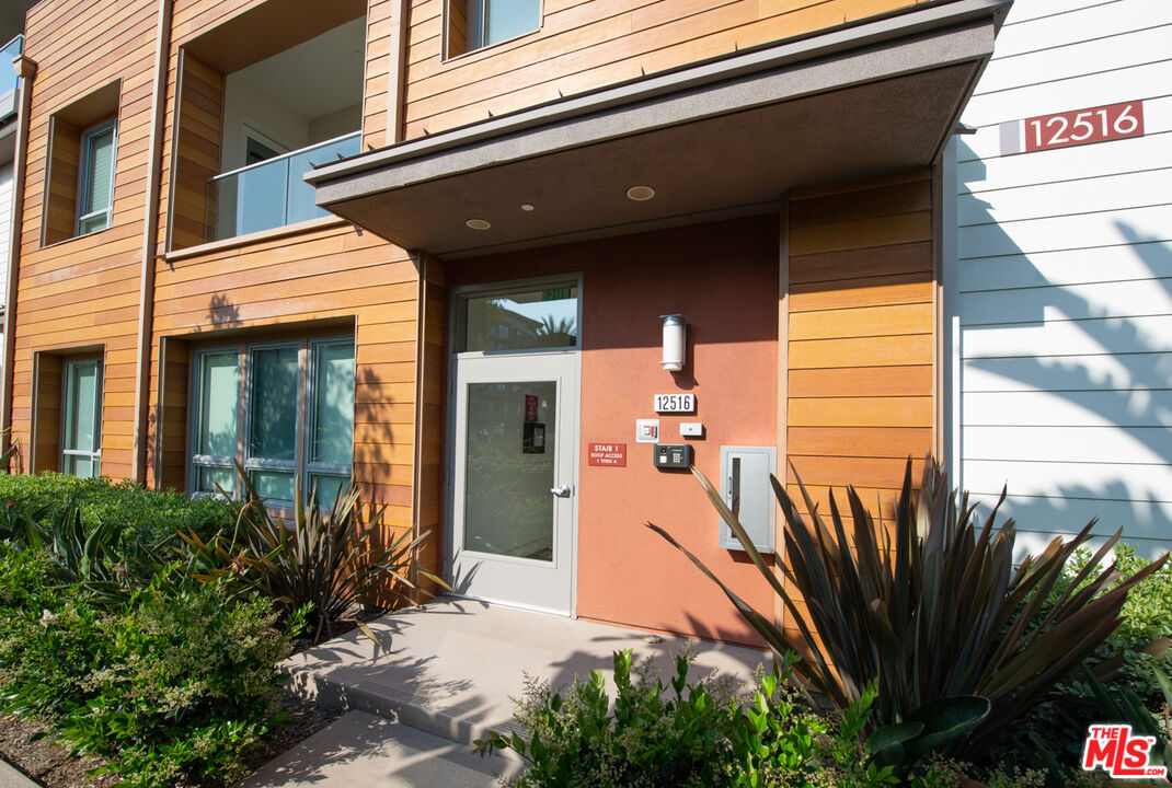 12516 Osprey Ln Unit: 2
