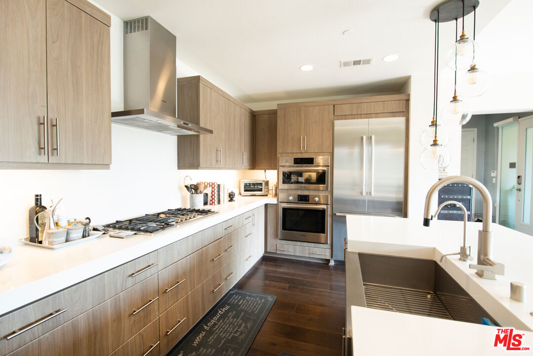 12516 Osprey Ln Unit: 2