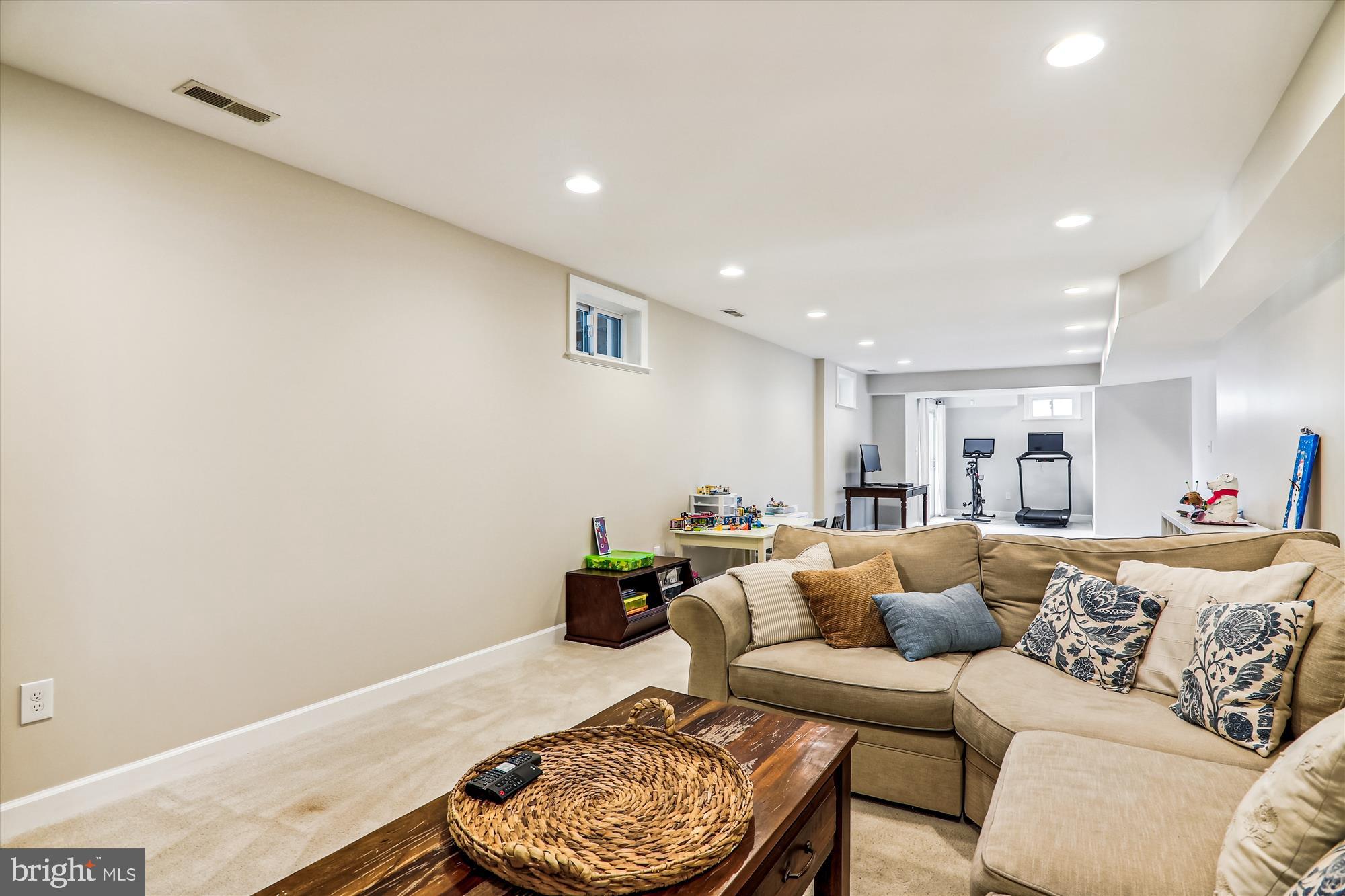 3108 Drumm Ct