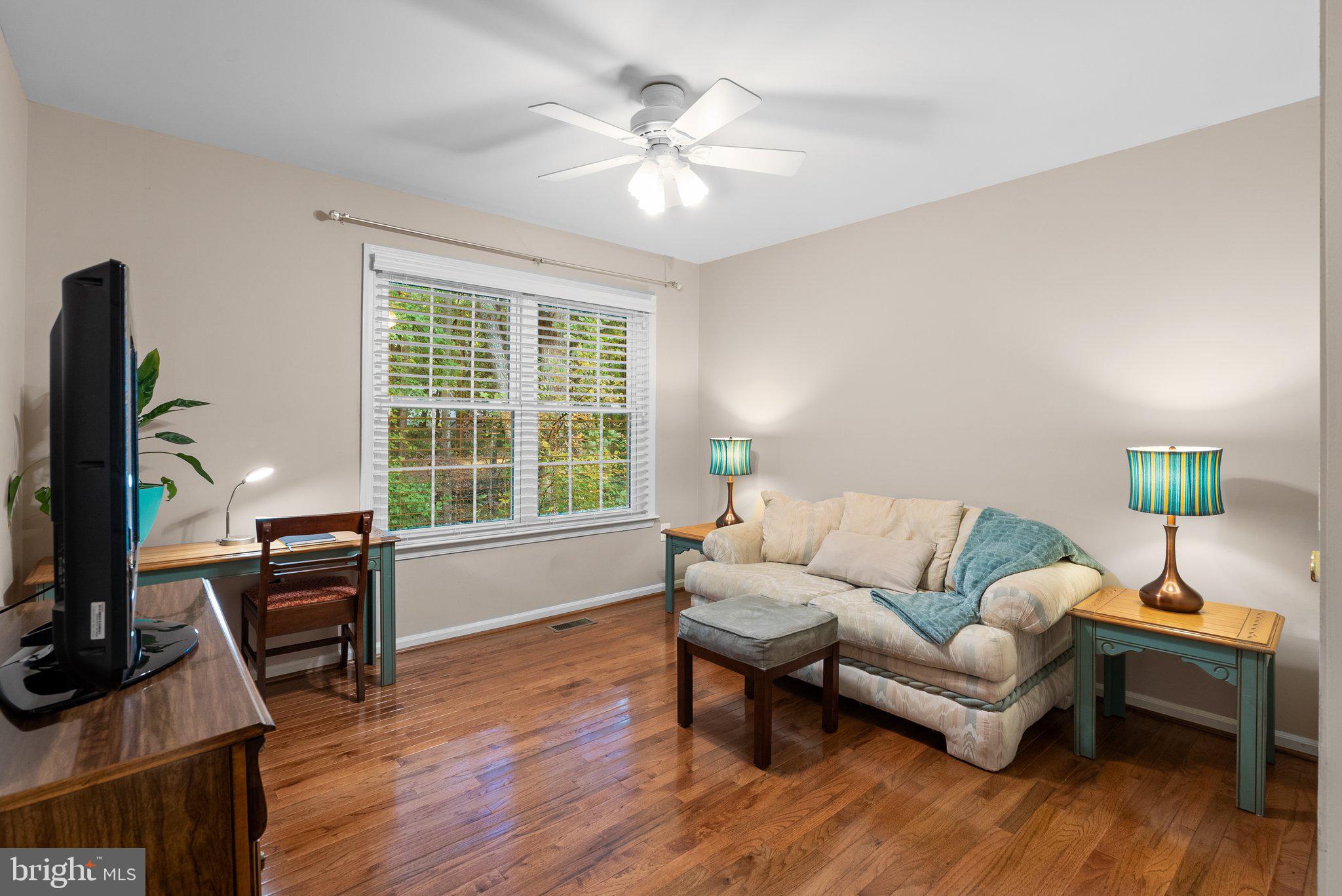 11216 Knolltop View Ct