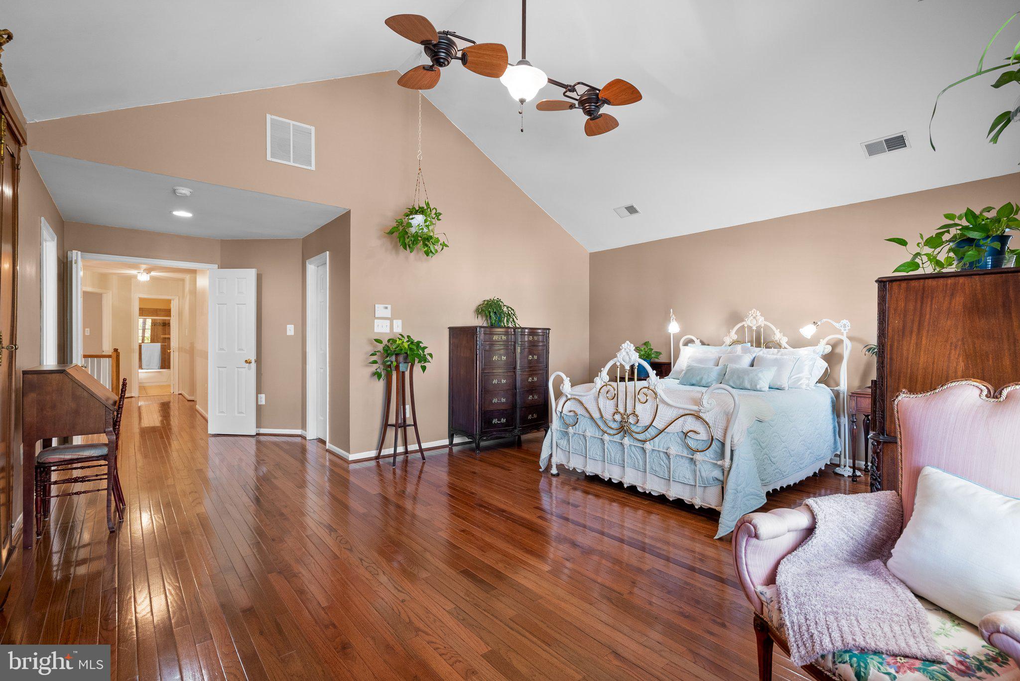 11216 Knolltop View Ct