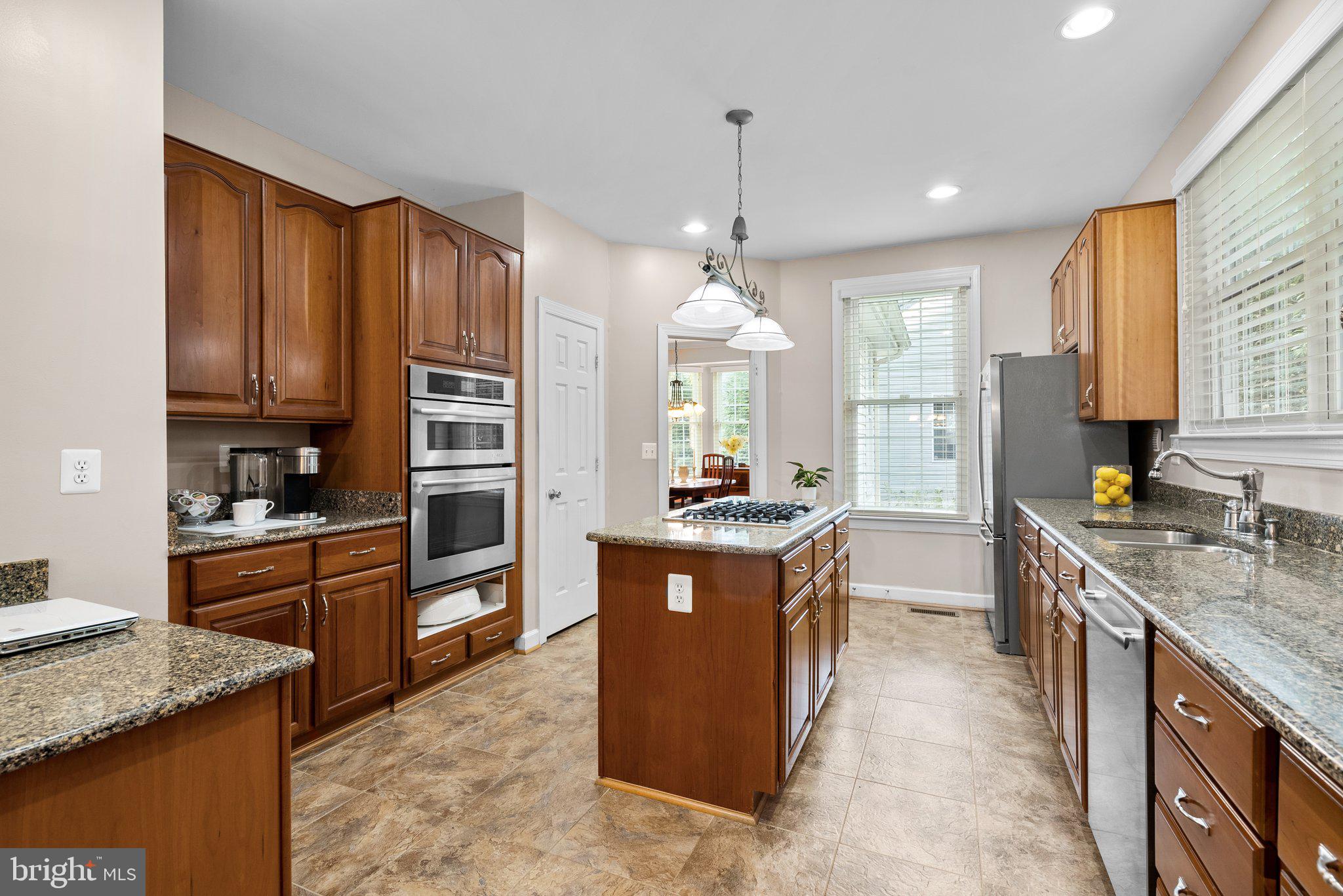 11216 Knolltop View Ct