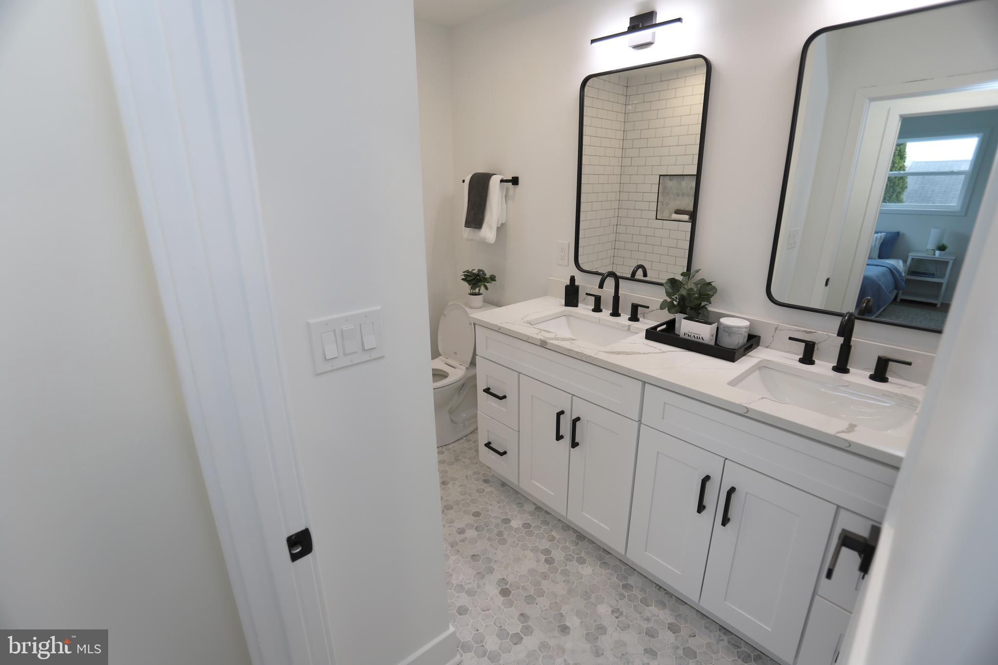 2706 Navarre Dr