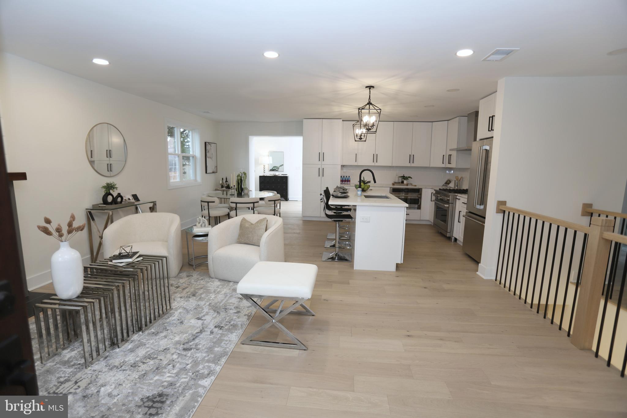 2706 Navarre Dr