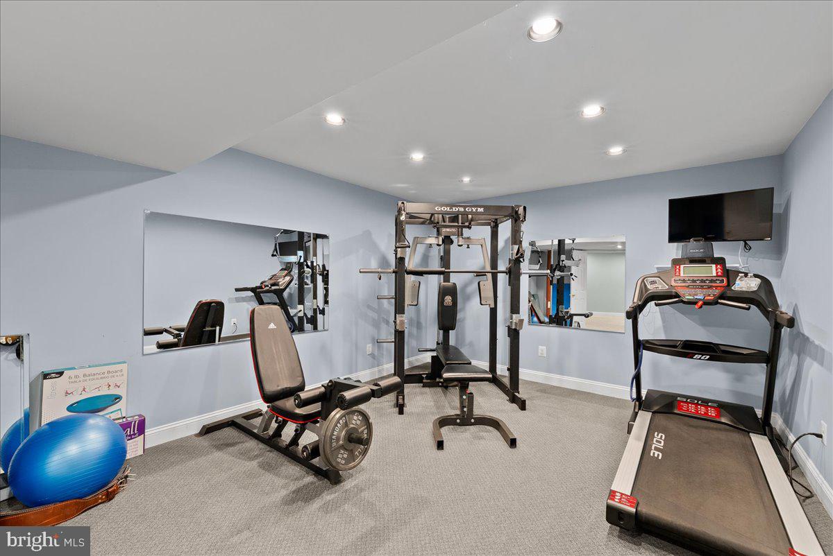 23217 Linden Vale Dr