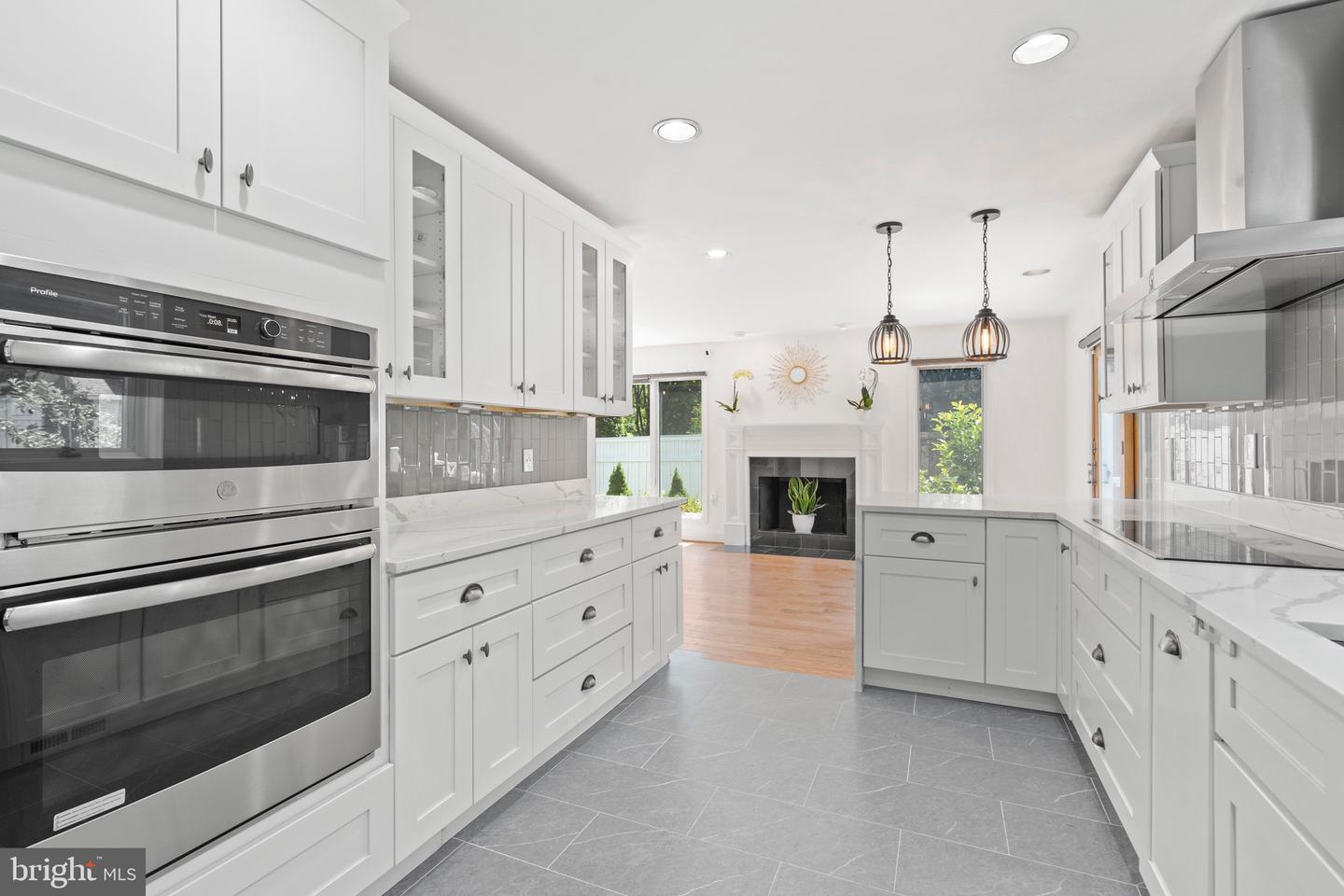 9524 Woodington Dr