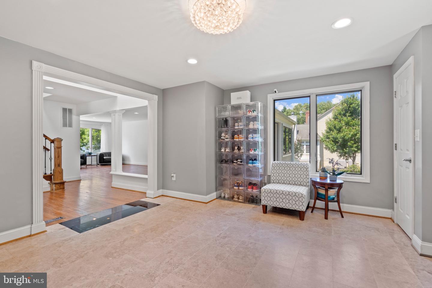 9524 Woodington Dr