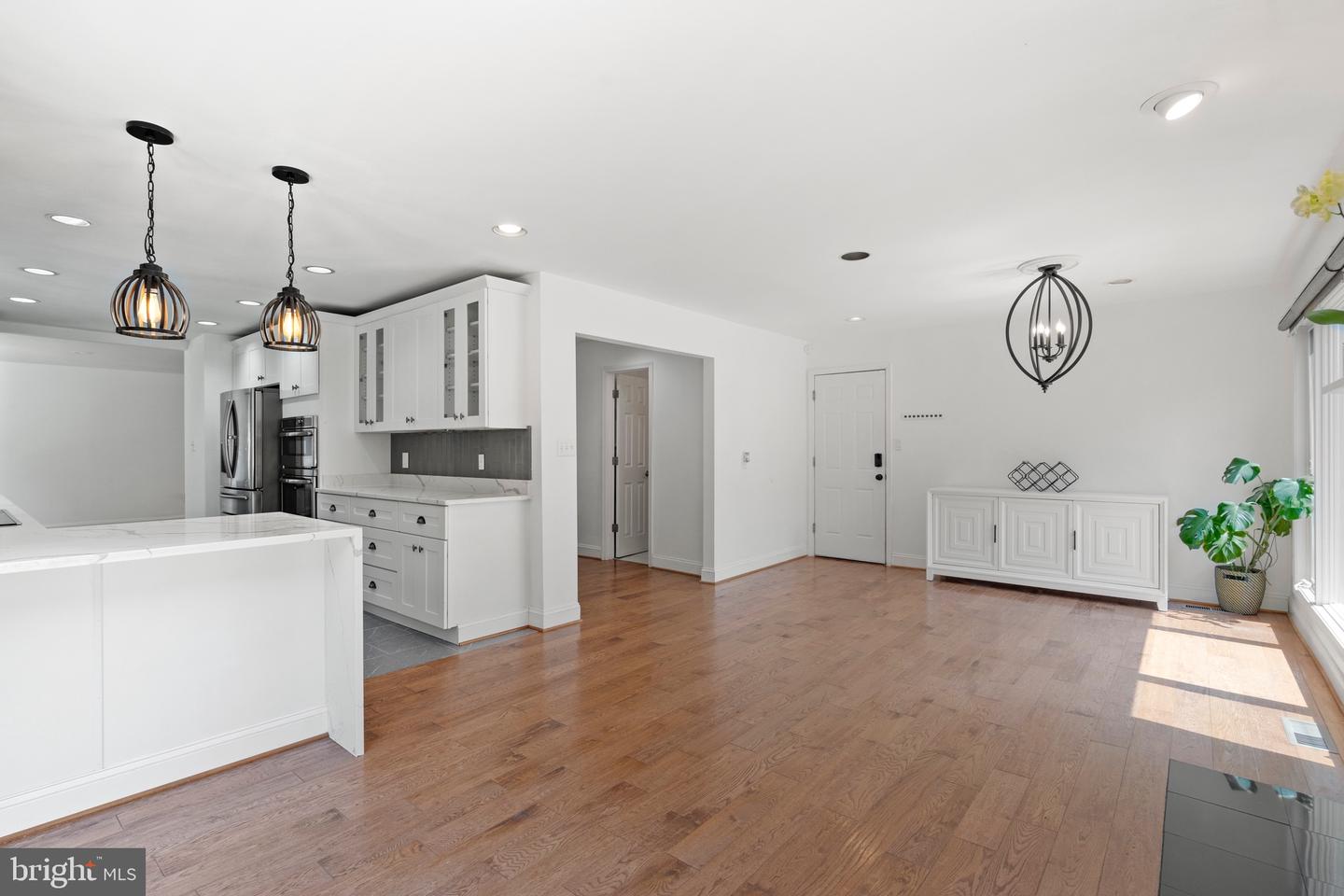 9524 Woodington Dr