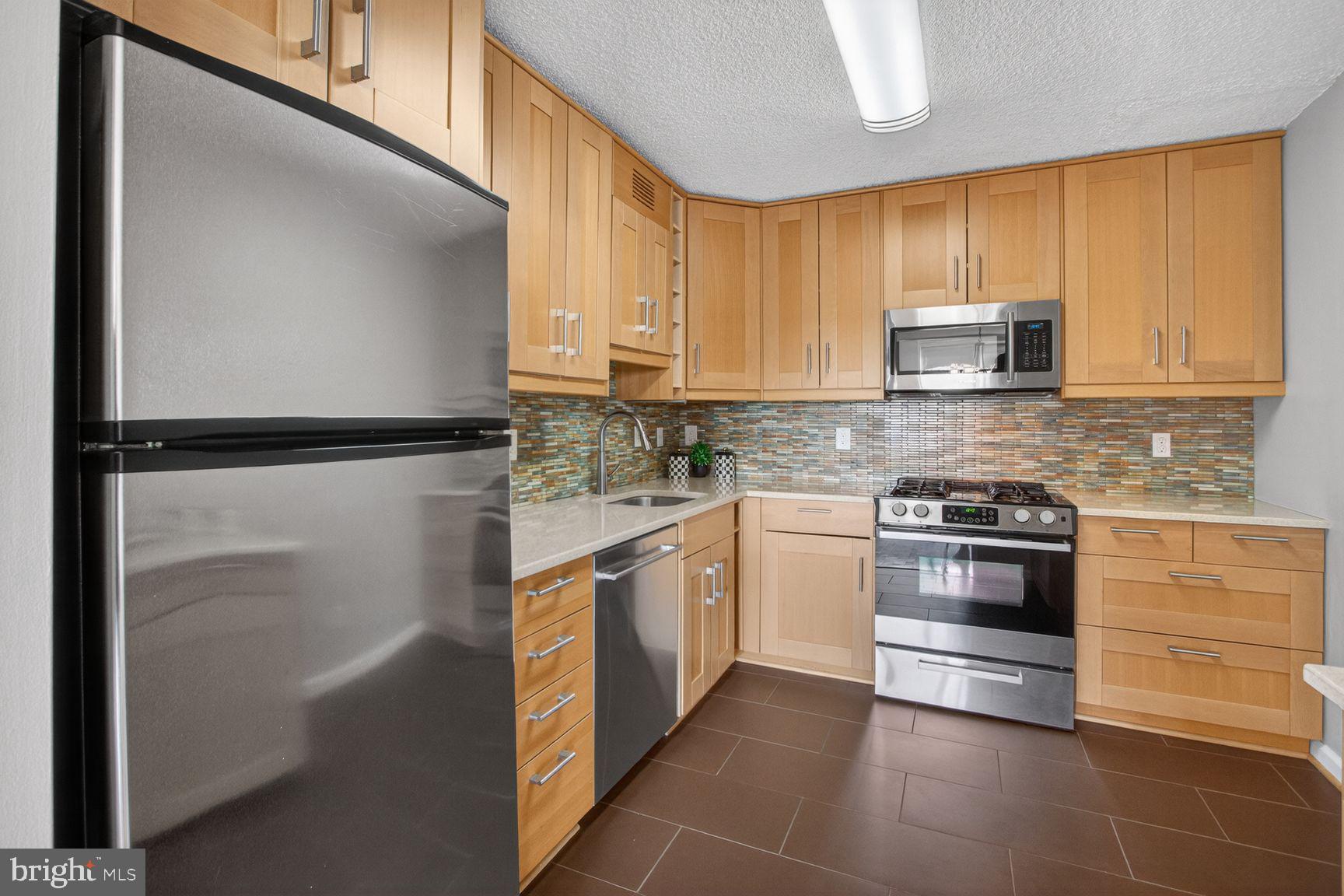 5225 POOKS HILL ROAD 1404S