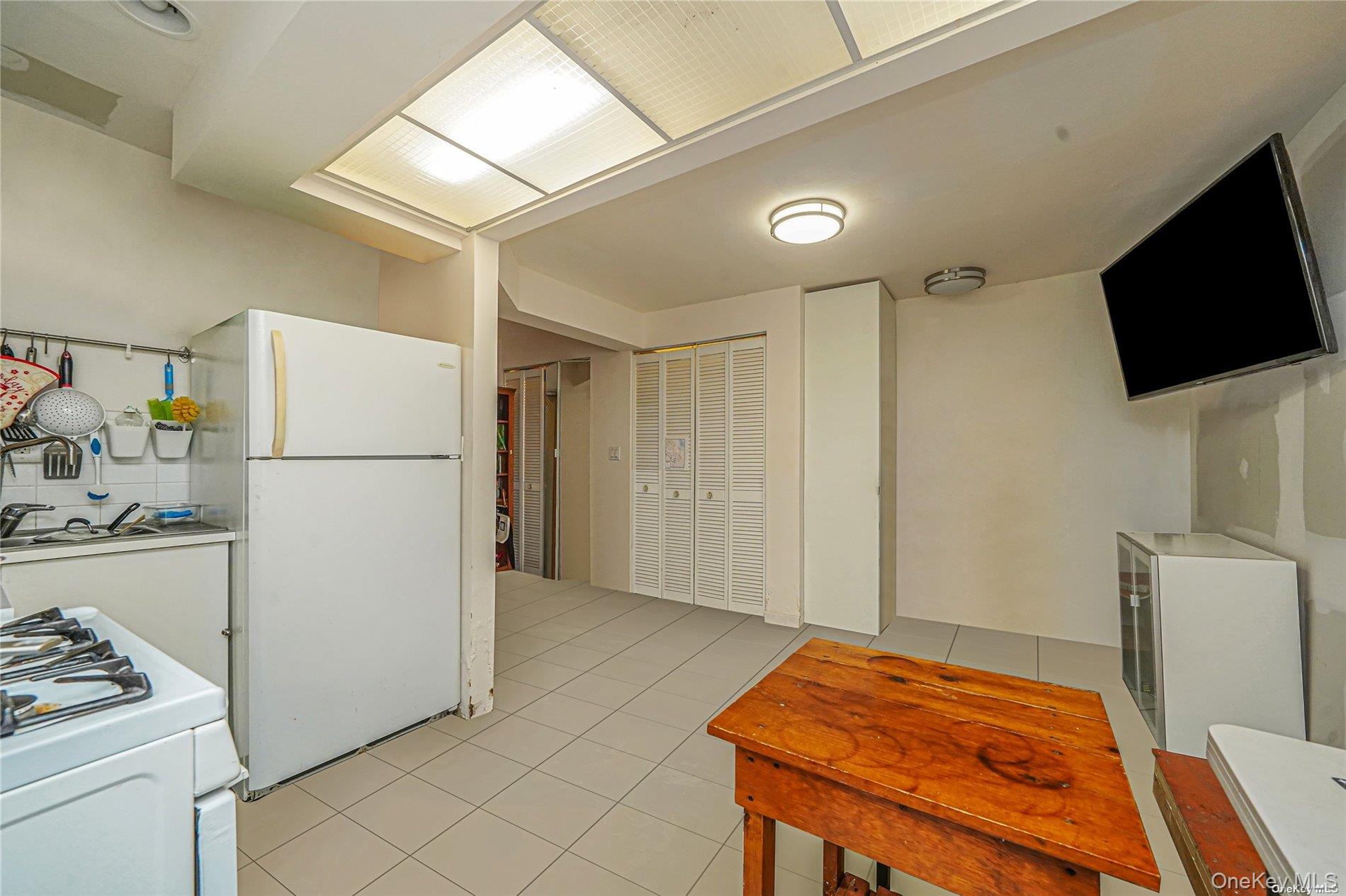 73-07 Woodside Avenue