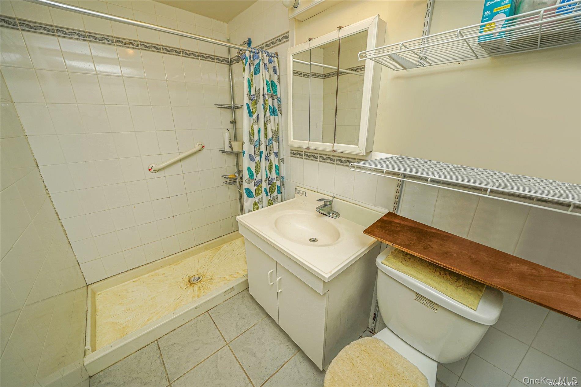 73-07 Woodside Avenue