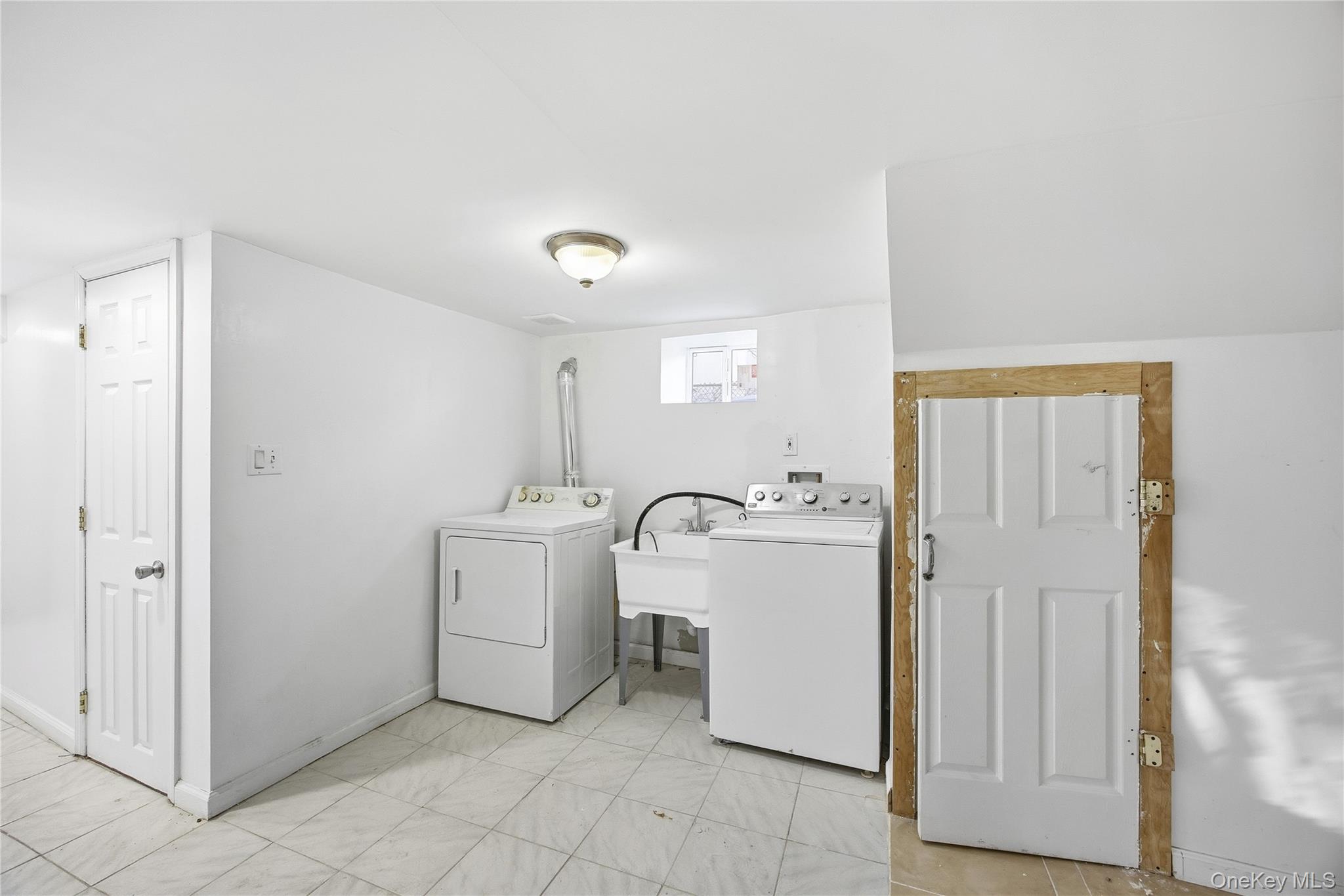 13410 Farmers Boulevard