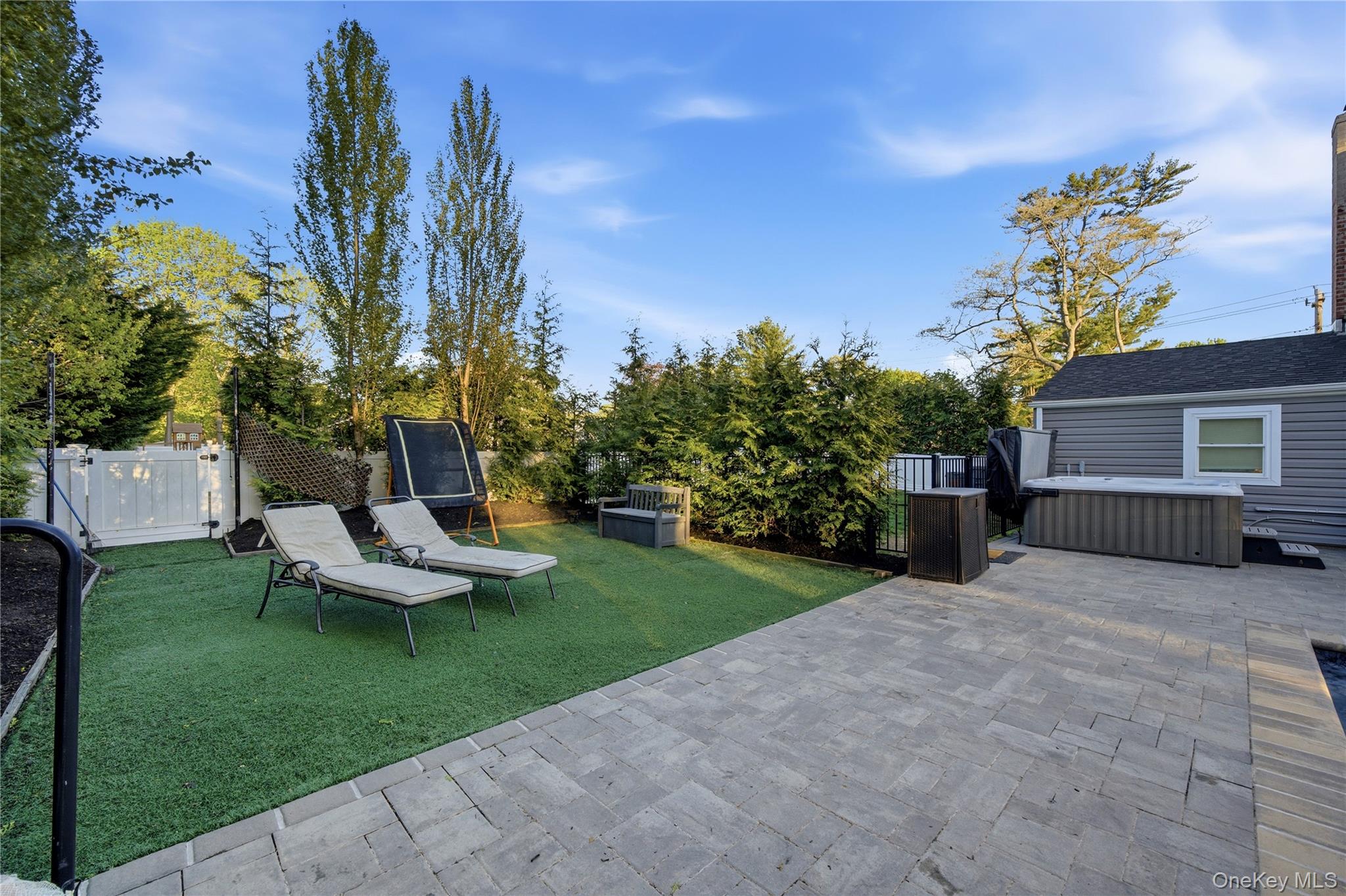 237 Woodlawn Avenue