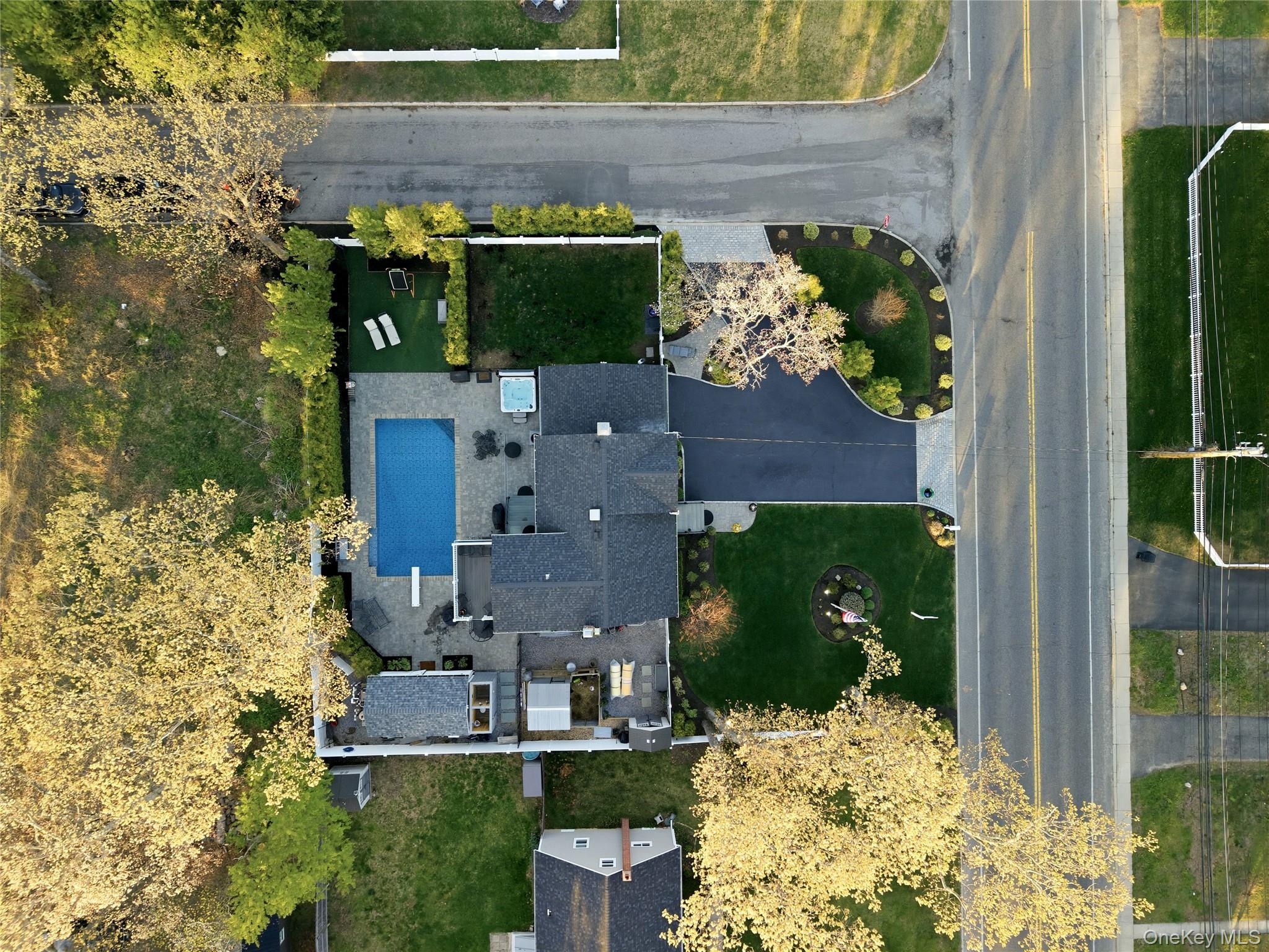 237 Woodlawn Avenue