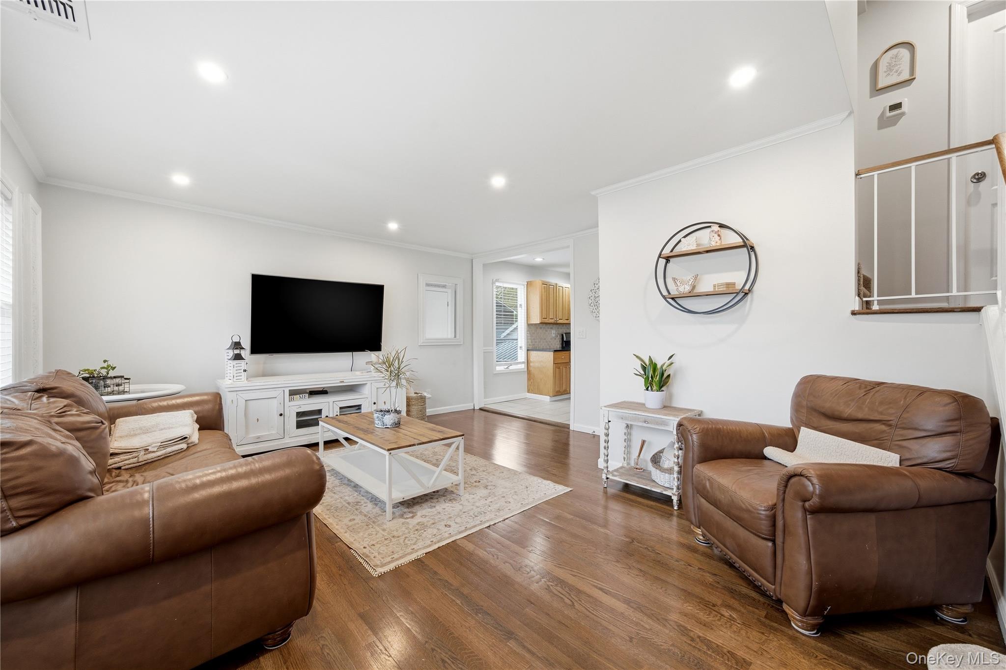 237 Woodlawn Avenue