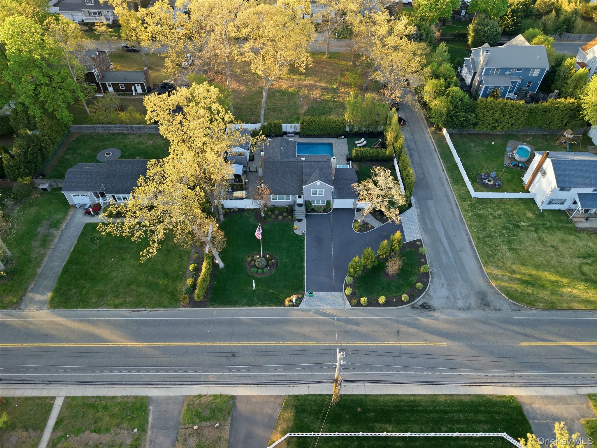 237 Woodlawn Avenue