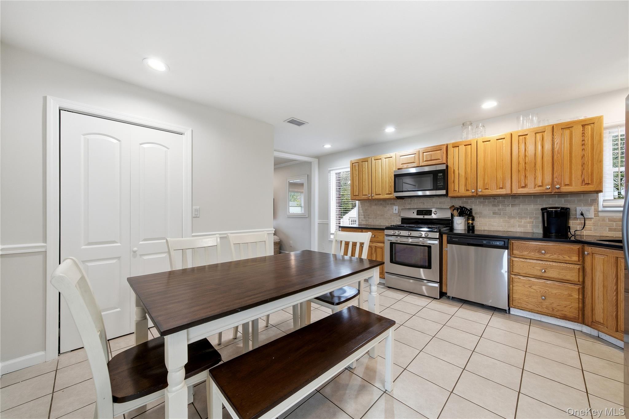 237 Woodlawn Avenue