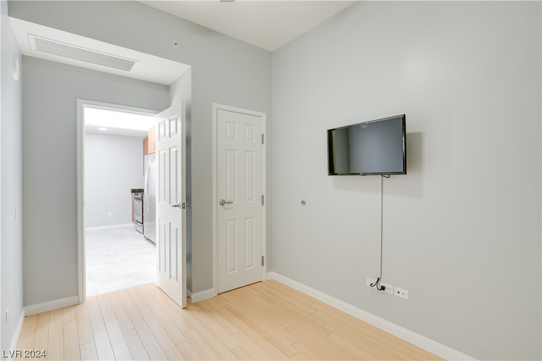 200 West Sahara Avenue 3602