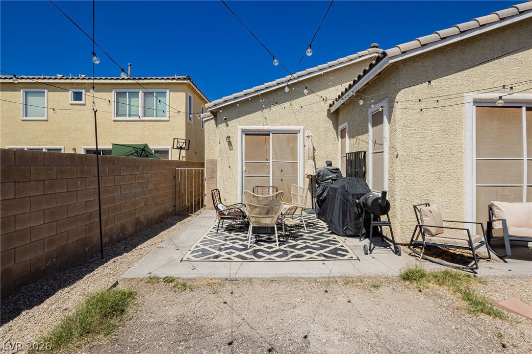 2632 Rainbow Glow Street