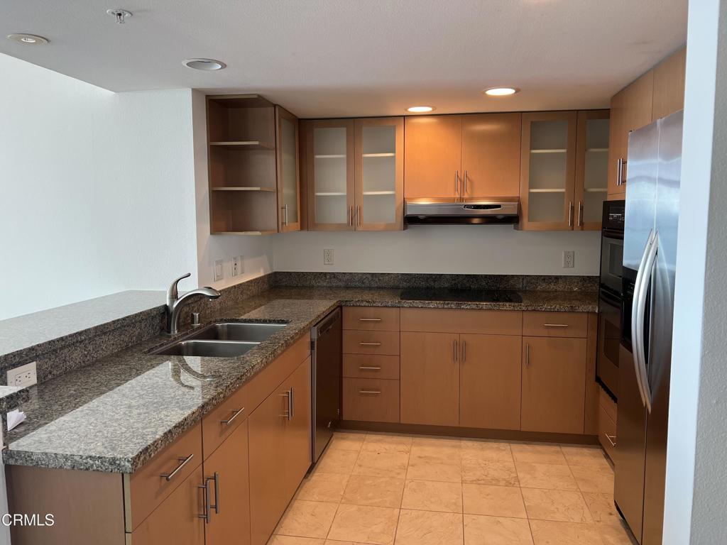 13700 Marina Pointe Drive 1702