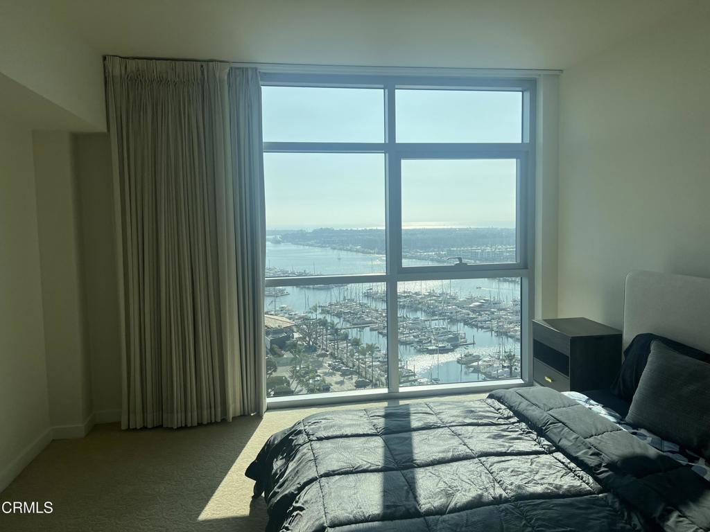 13700 Marina Pointe Drive 1702