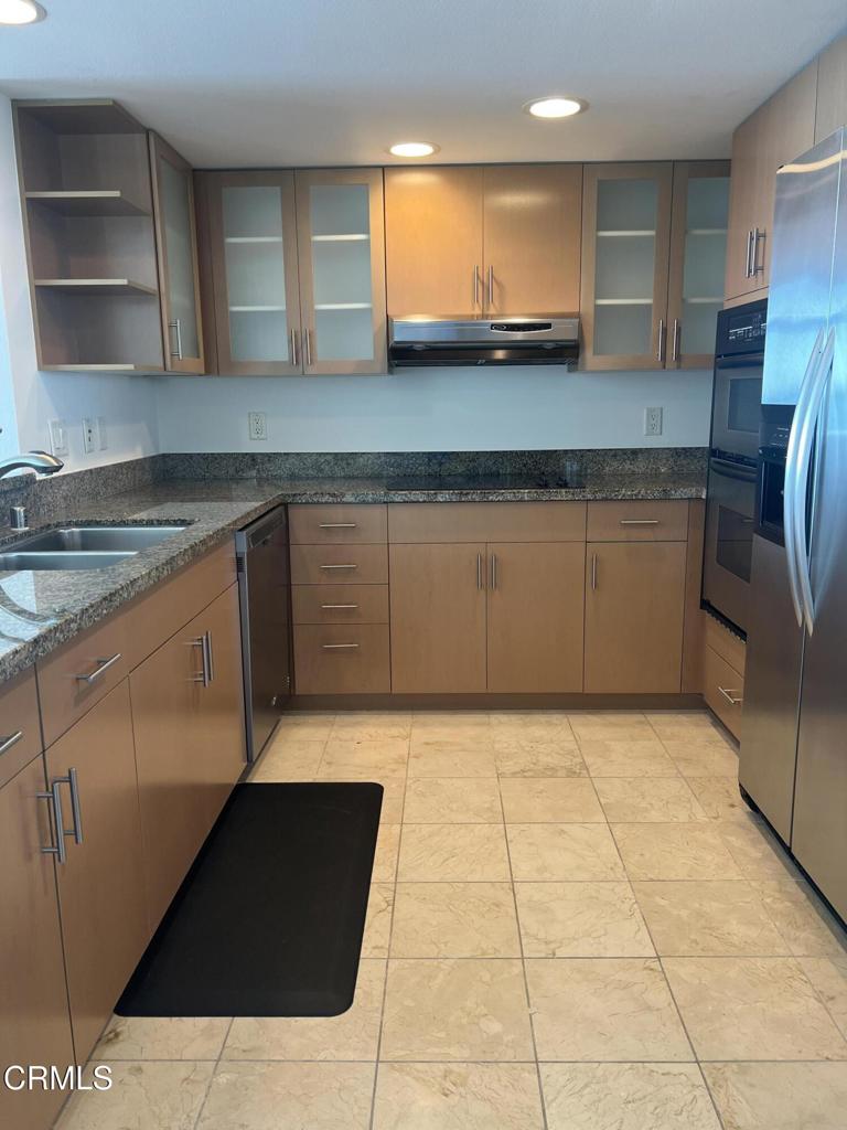 13700 Marina Pointe Drive 1702