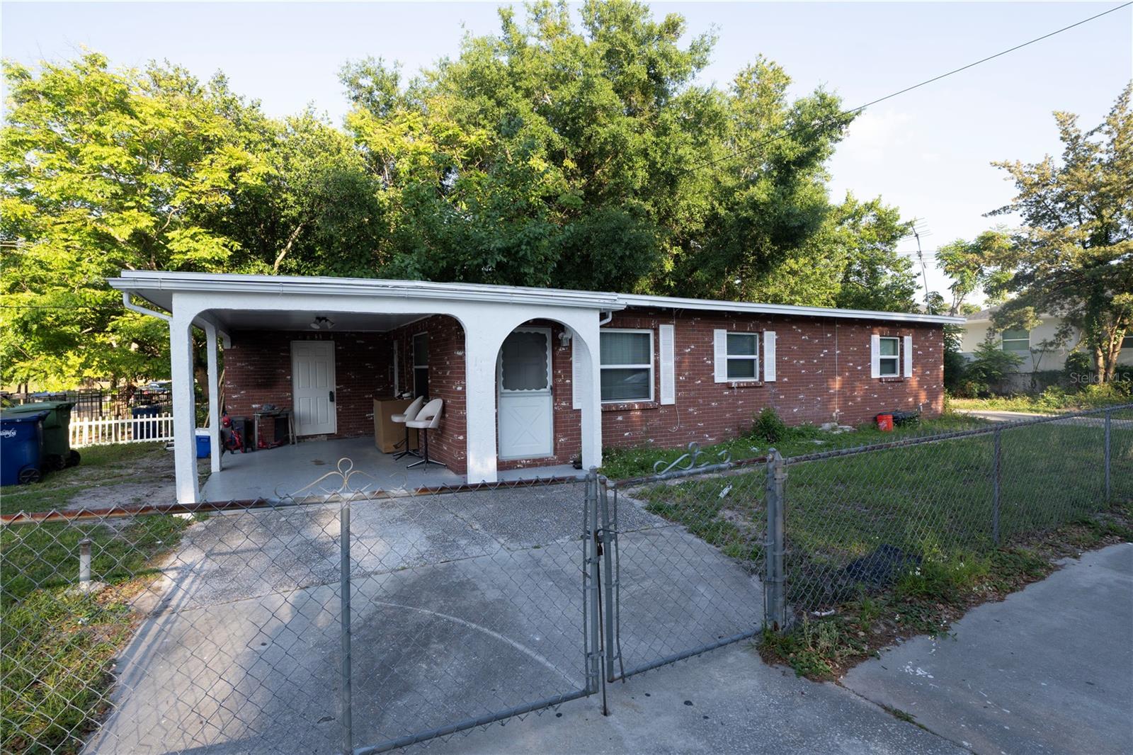 3601 DELEUIL AVE