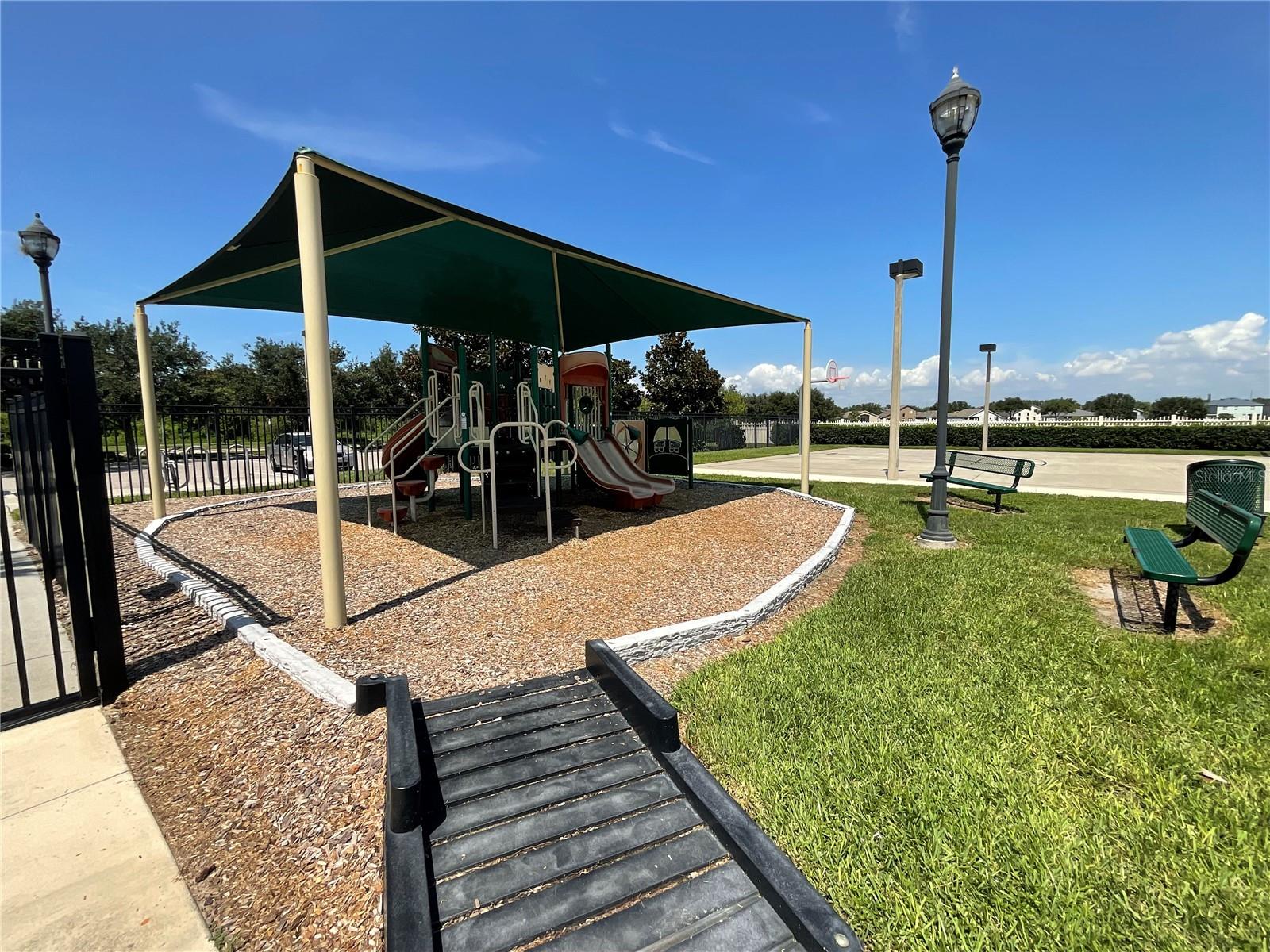 12032 GRAND KEMPSTON DR