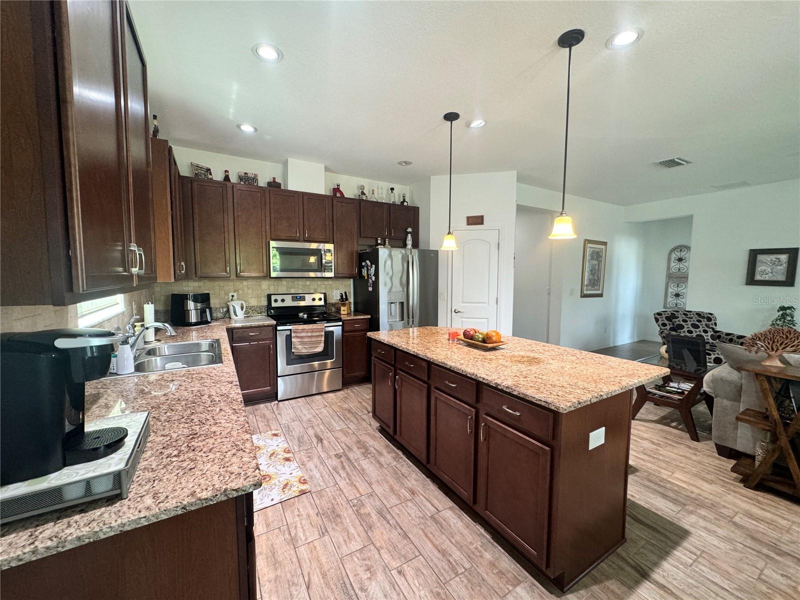 12032 GRAND KEMPSTON DR