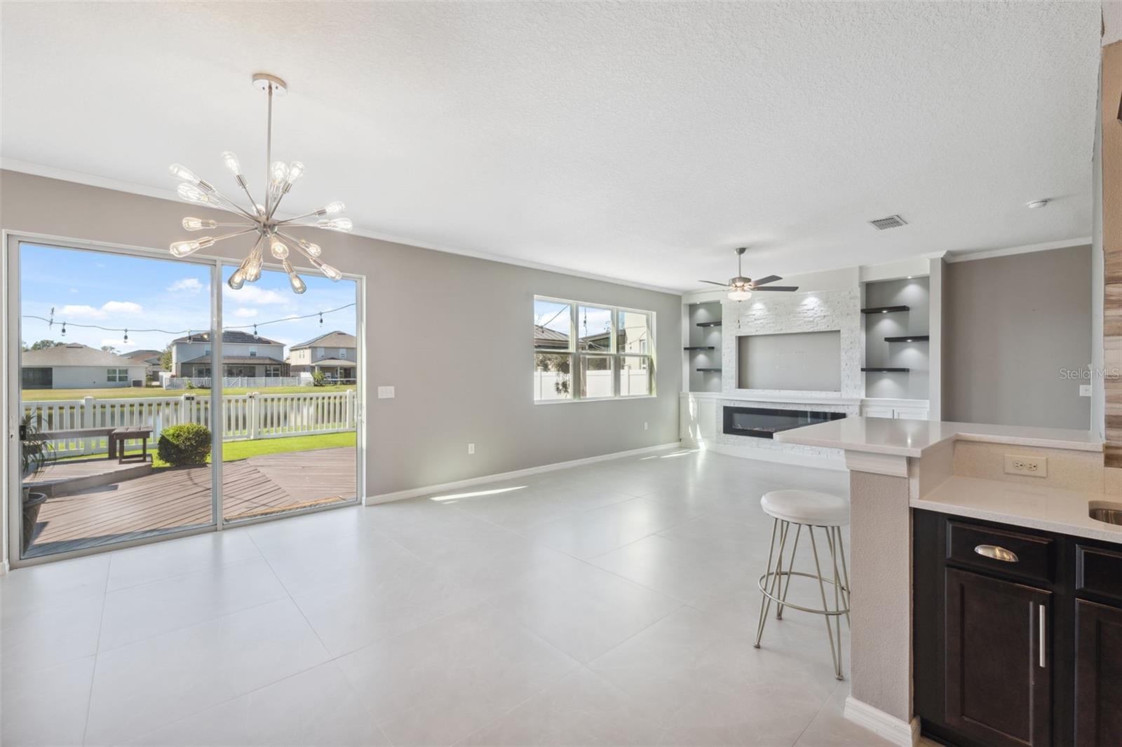 10721 SOUTHERN FOREST DR