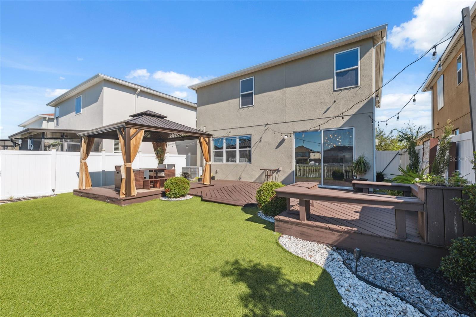 10721 SOUTHERN FOREST DR