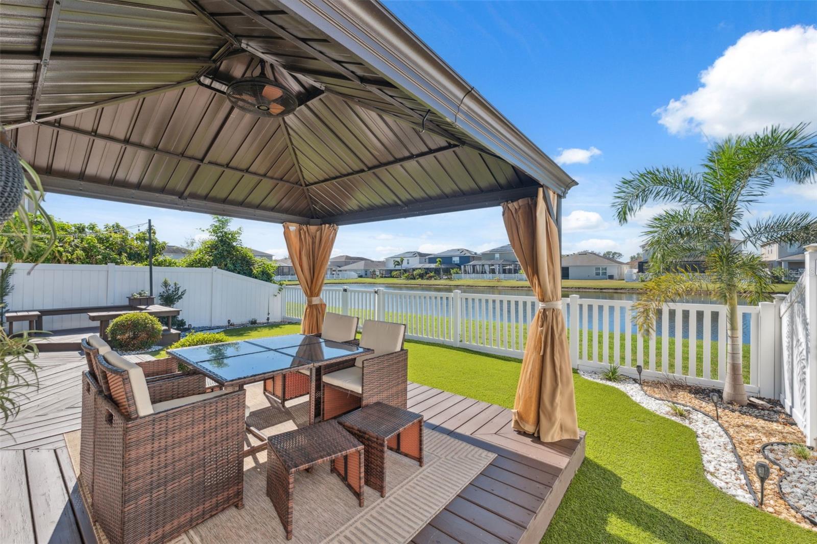 10721 SOUTHERN FOREST DR