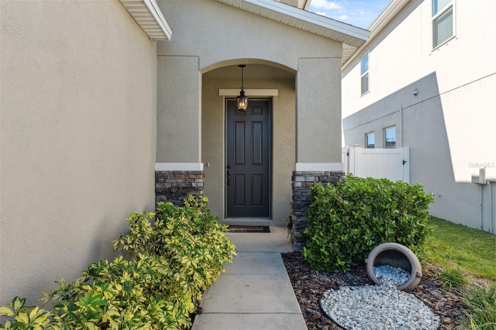 10721 SOUTHERN FOREST DR