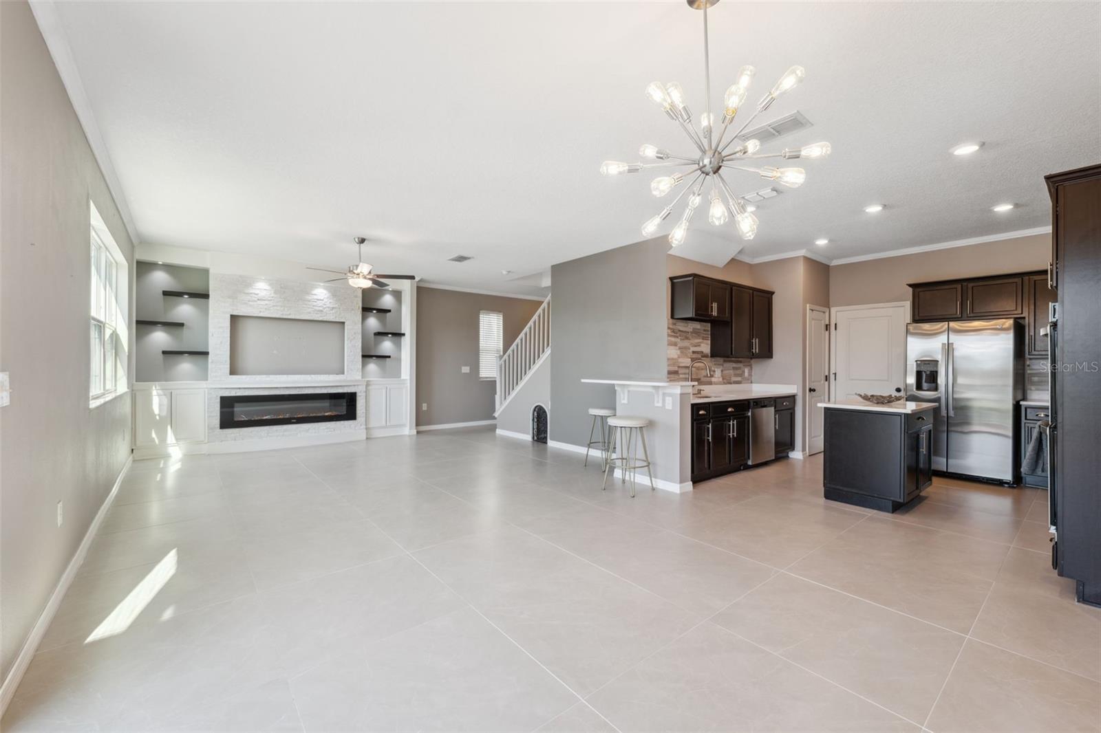 10721 SOUTHERN FOREST DR