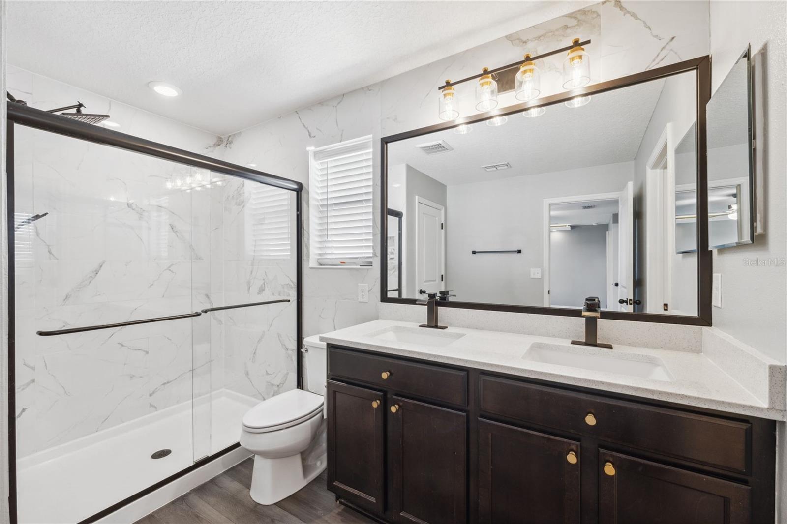 10721 SOUTHERN FOREST DR