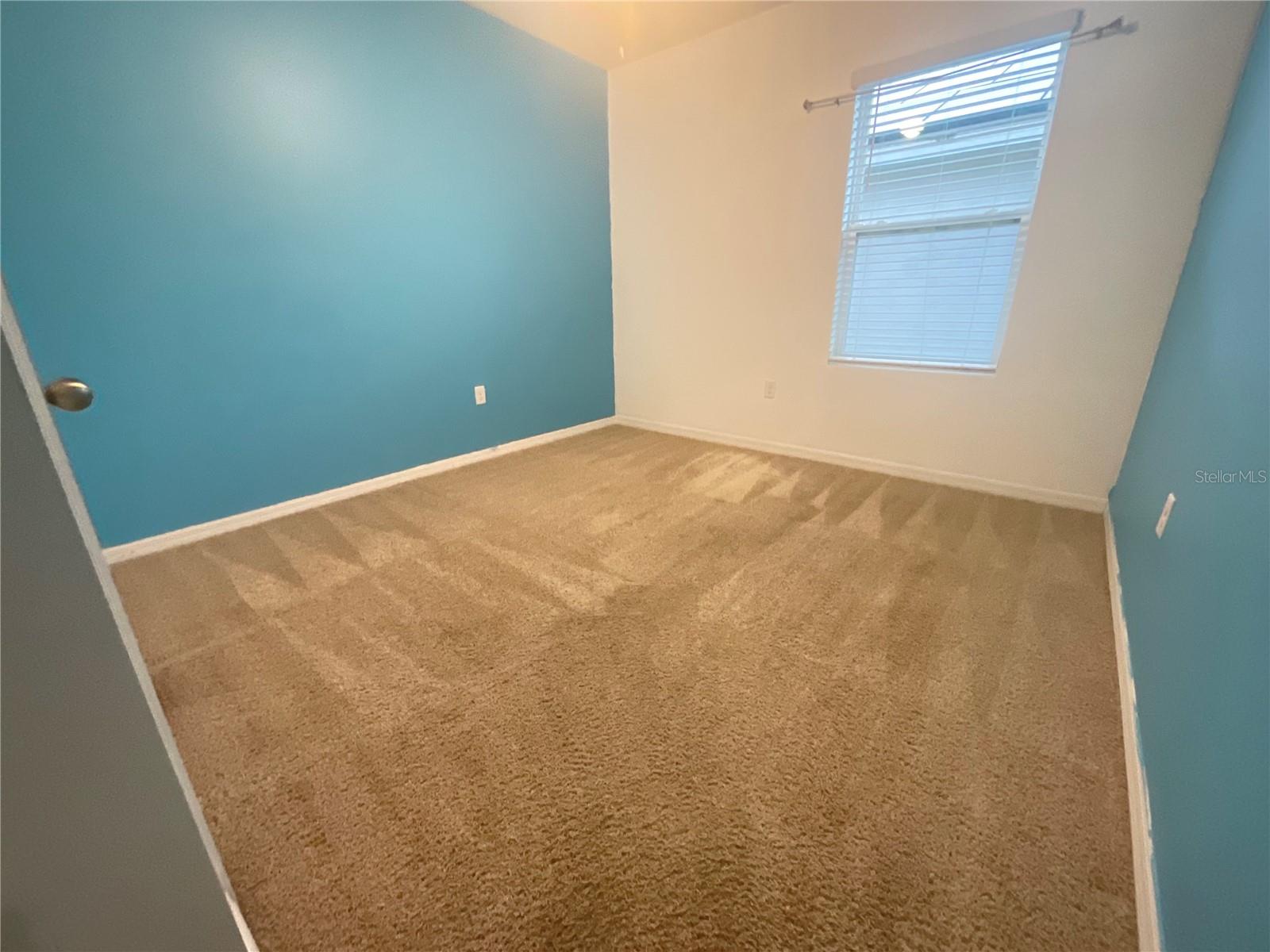 10206 GOLDEN LIGHT CT