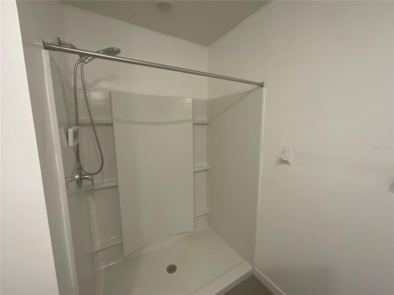 10206 GOLDEN LIGHT CT