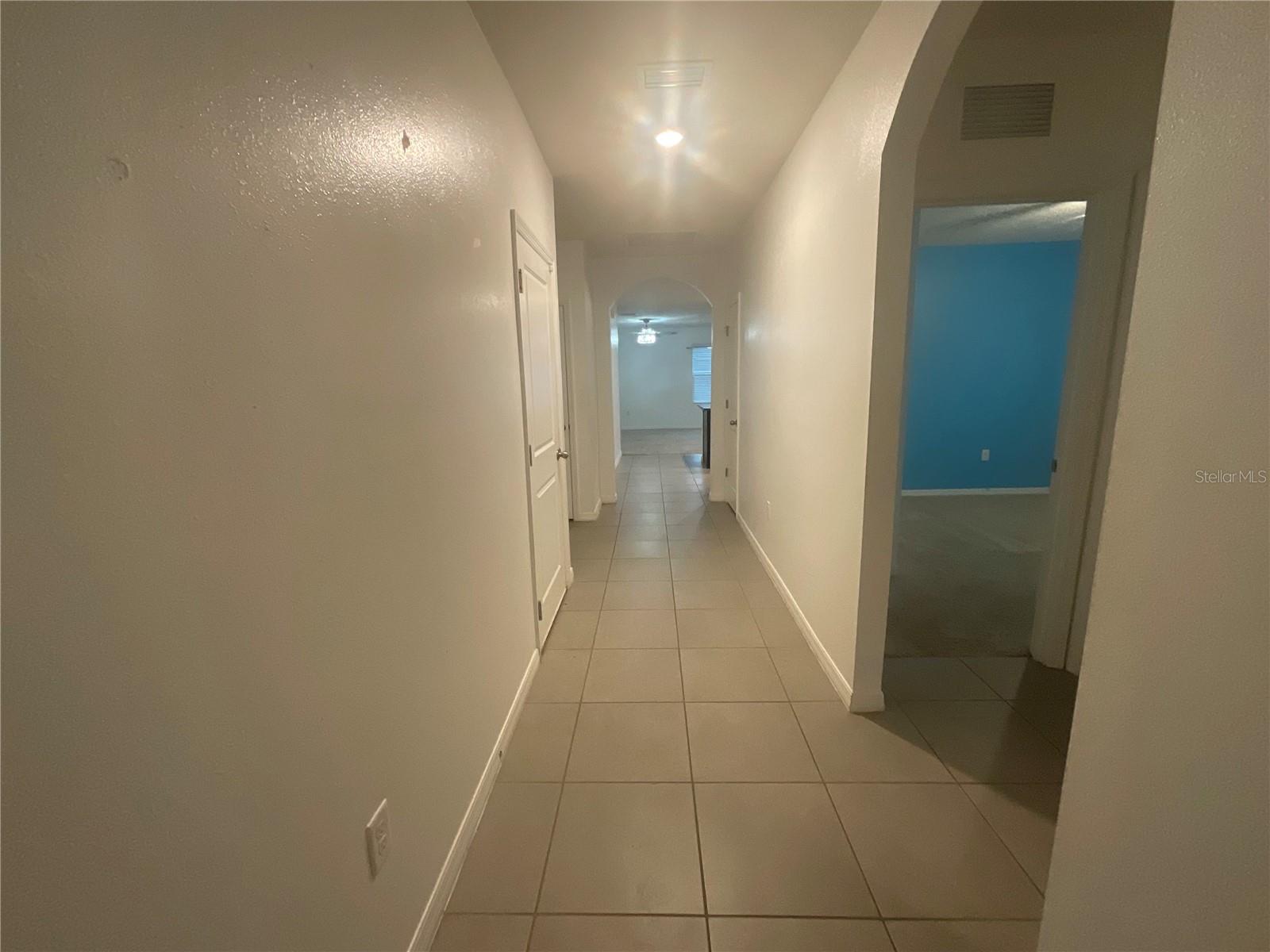 10206 GOLDEN LIGHT CT