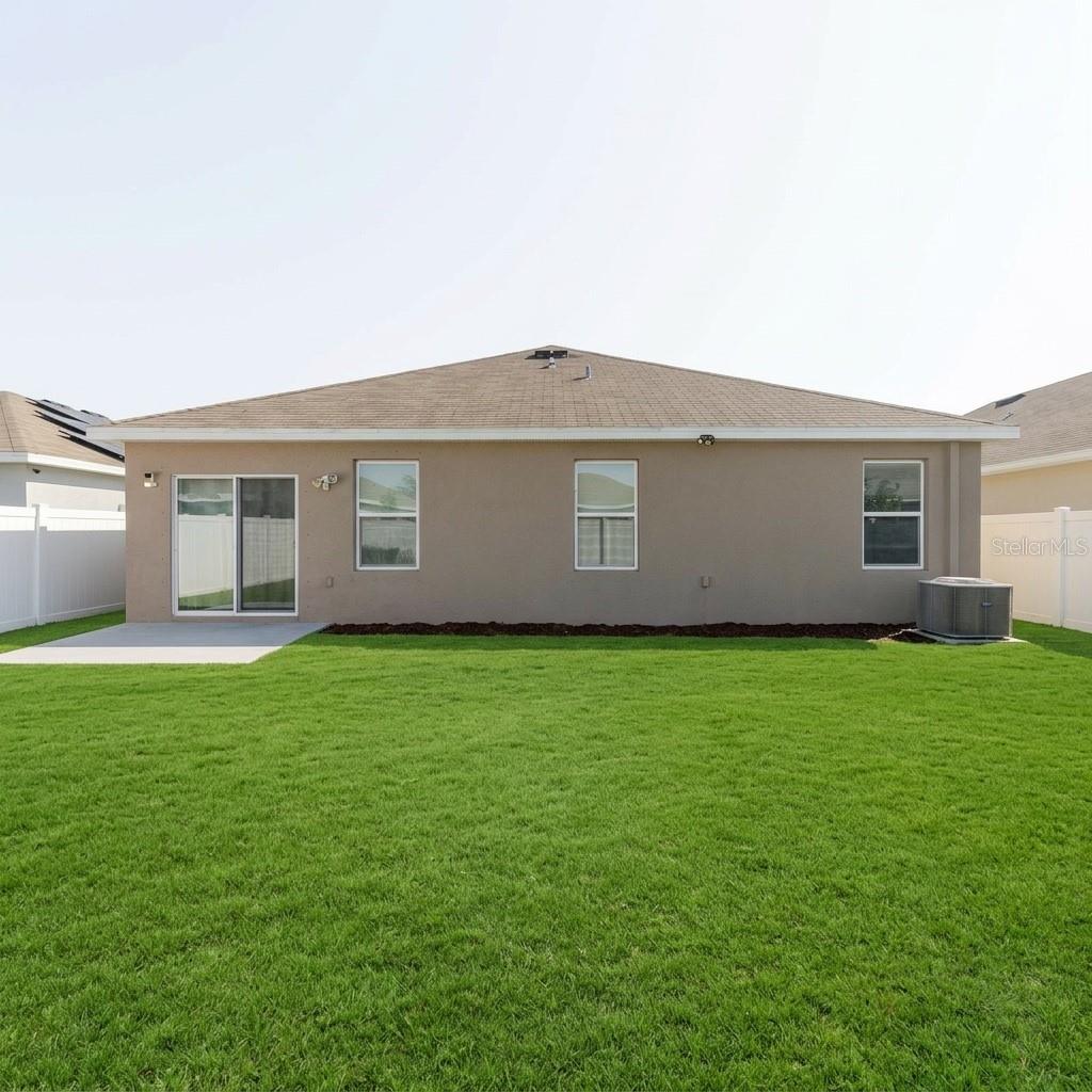 10206 GOLDEN LIGHT CT