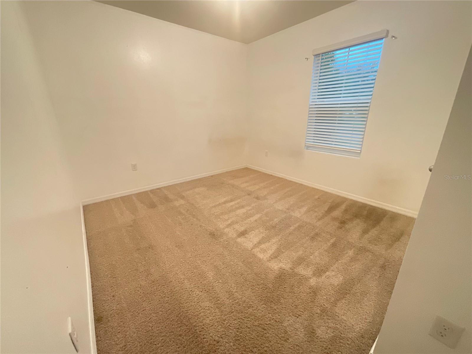 10206 GOLDEN LIGHT CT