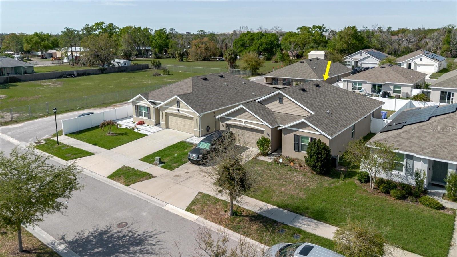 10206 GOLDEN LIGHT CT