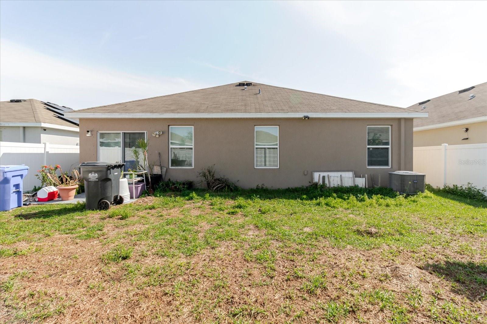 10206 GOLDEN LIGHT CT