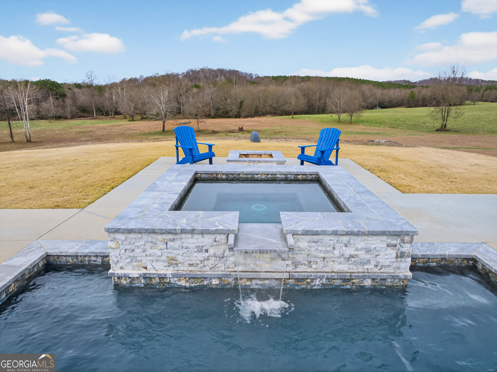 1035 McFarlin Bridge Road