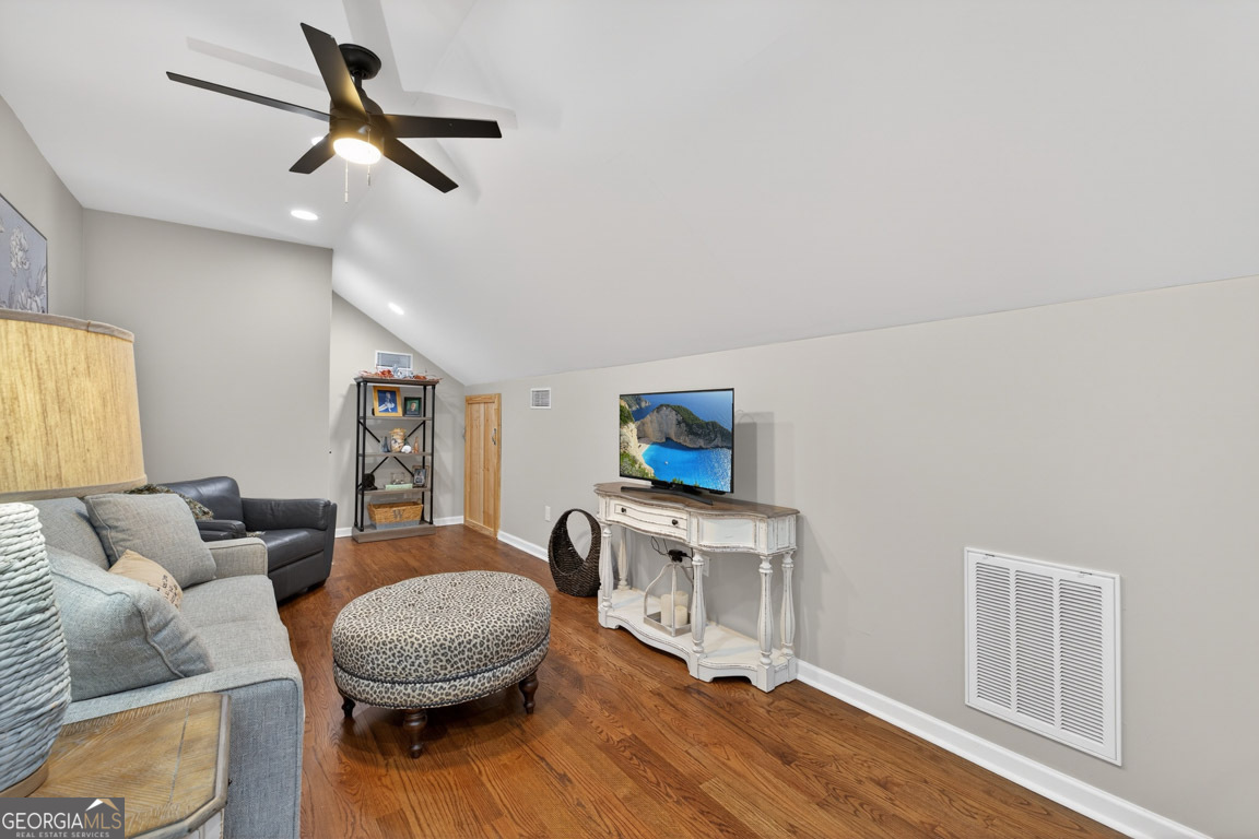 1035 McFarlin Bridge Road